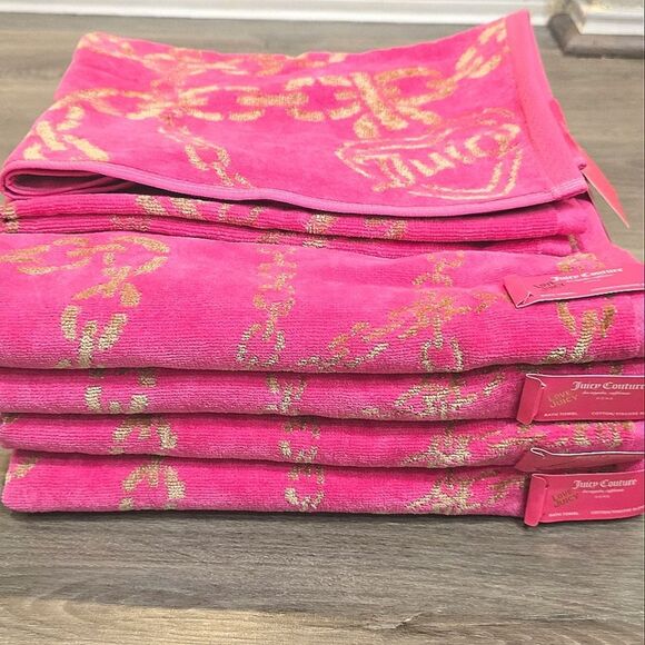 Juicy Couture Home Juicy Logo Heart Locket On Chains Bath & Hand Towel Set - Picture 4 of 10